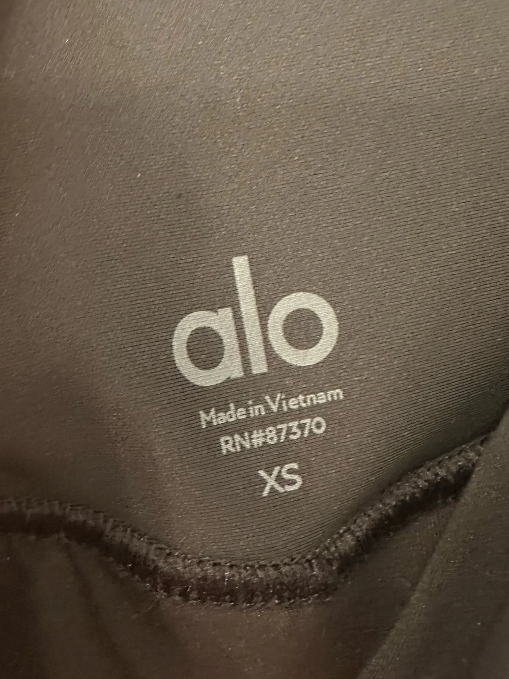 ALO Yoga never worn
